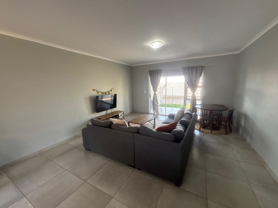 To Let 3 Bedroom Property for Rent in Kloof KwaZulu-Natal