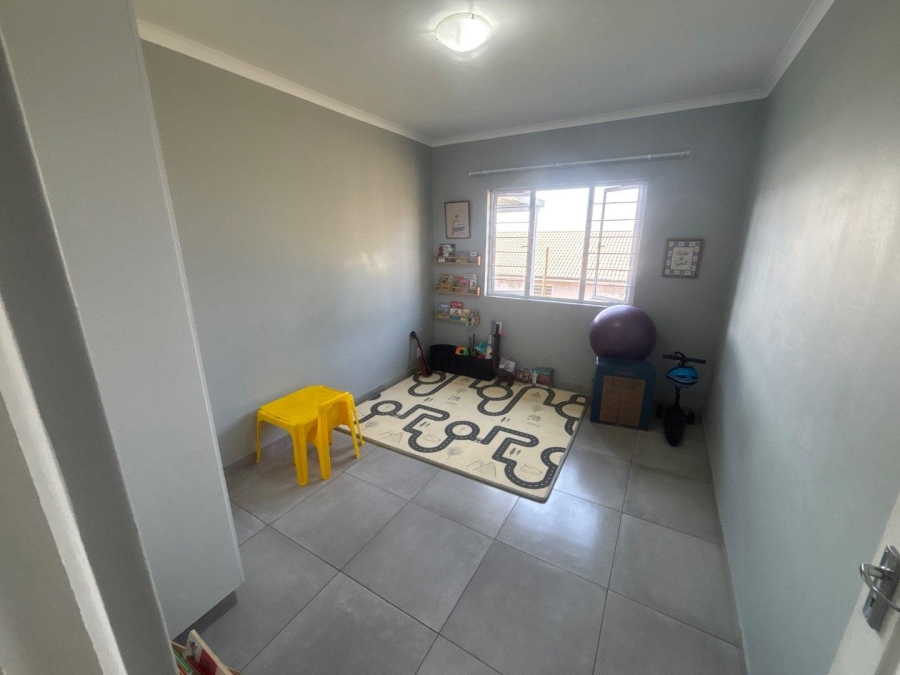 To Let 3 Bedroom Property for Rent in Kloof KwaZulu-Natal