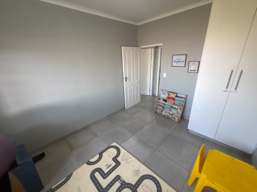 To Let 3 Bedroom Property for Rent in Kloof KwaZulu-Natal