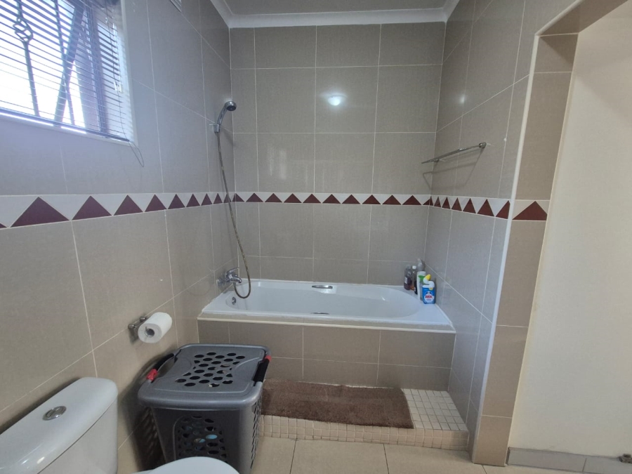 3 Bedroom Property for Sale in Malvern KwaZulu-Natal
