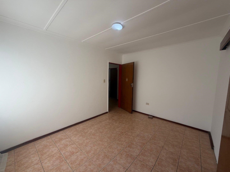 To Let 3 Bedroom Property for Rent in Woodview KwaZulu-Natal
