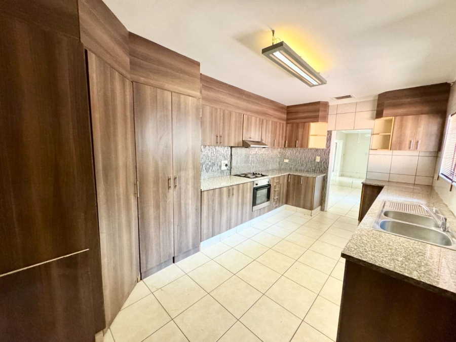 4 Bedroom Property for Sale in Glen Hills KwaZulu-Natal