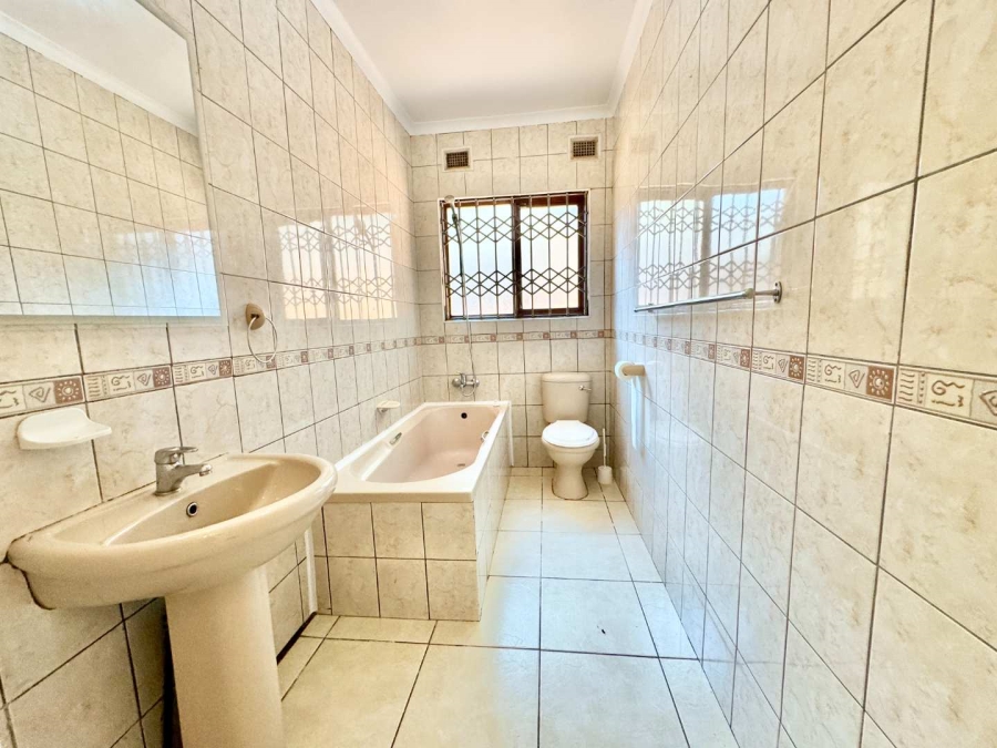 4 Bedroom Property for Sale in Glen Hills KwaZulu-Natal