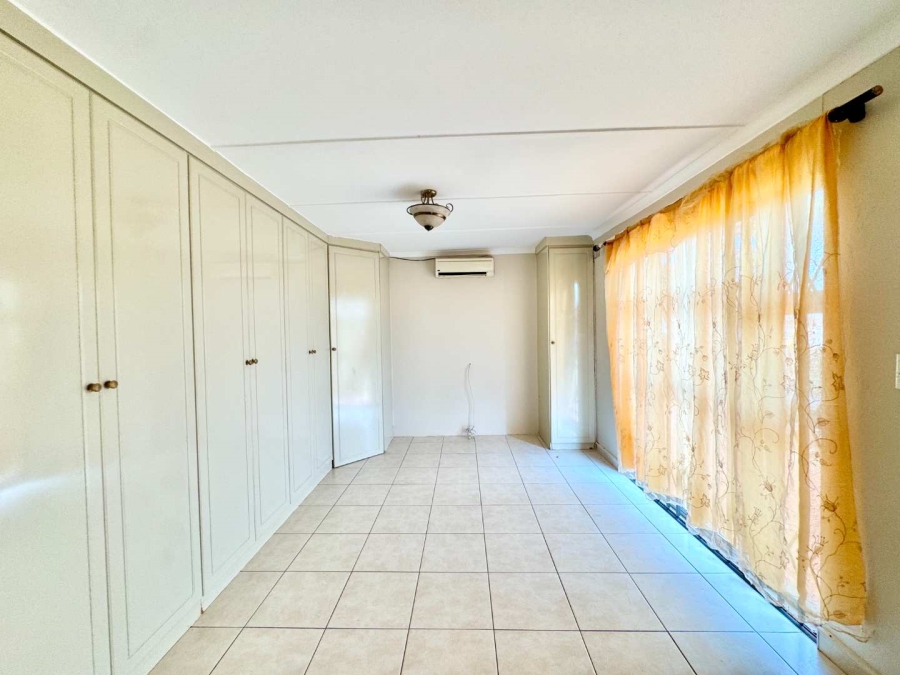 4 Bedroom Property for Sale in Glen Hills KwaZulu-Natal