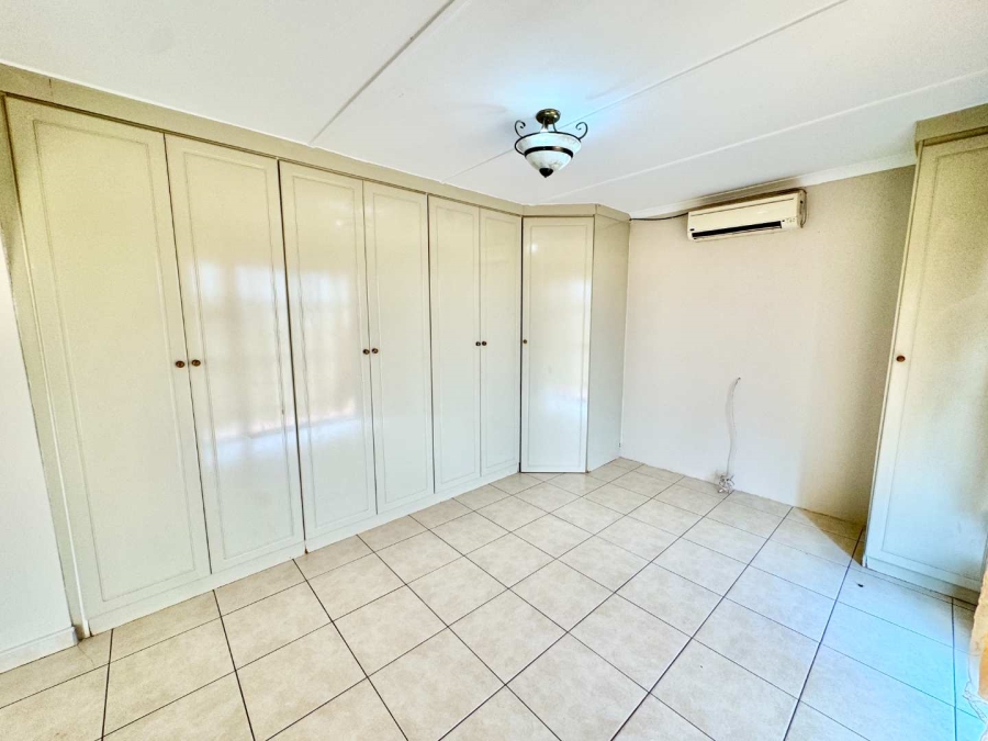 4 Bedroom Property for Sale in Glen Hills KwaZulu-Natal