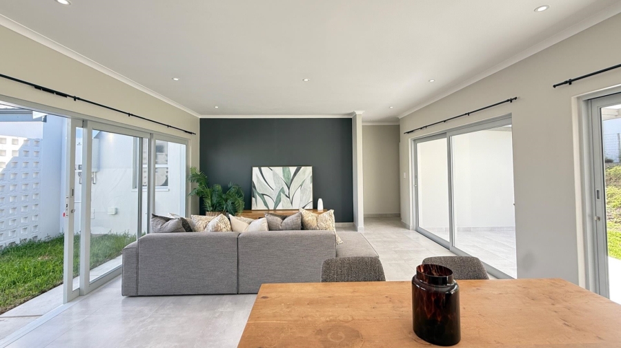 3 Bedroom Property for Sale in Sheffield Beach KwaZulu-Natal