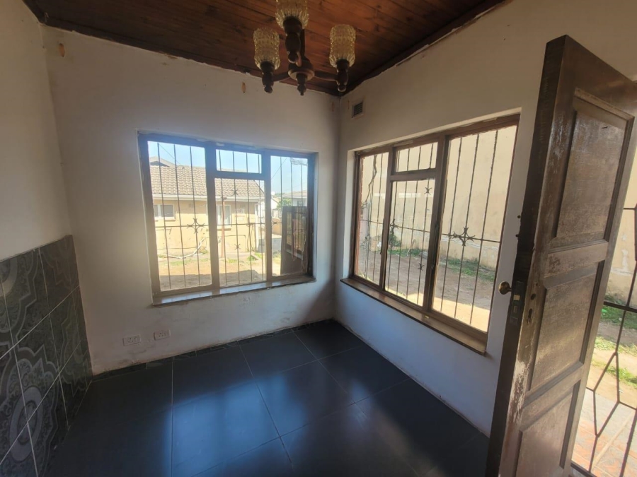 2 Bedroom Property for Sale in Havenside KwaZulu-Natal