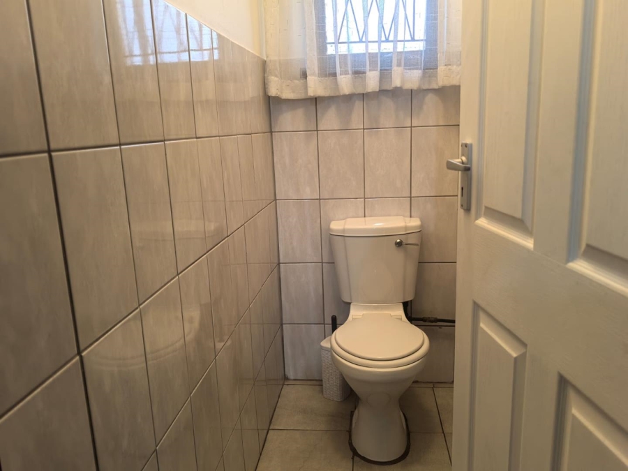 To Let 4 Bedroom Property for Rent in Umhlatuzana KwaZulu-Natal