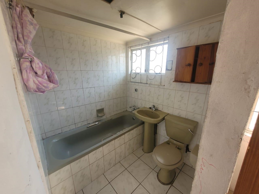 1 Bedroom Property for Sale in Havenside KwaZulu-Natal