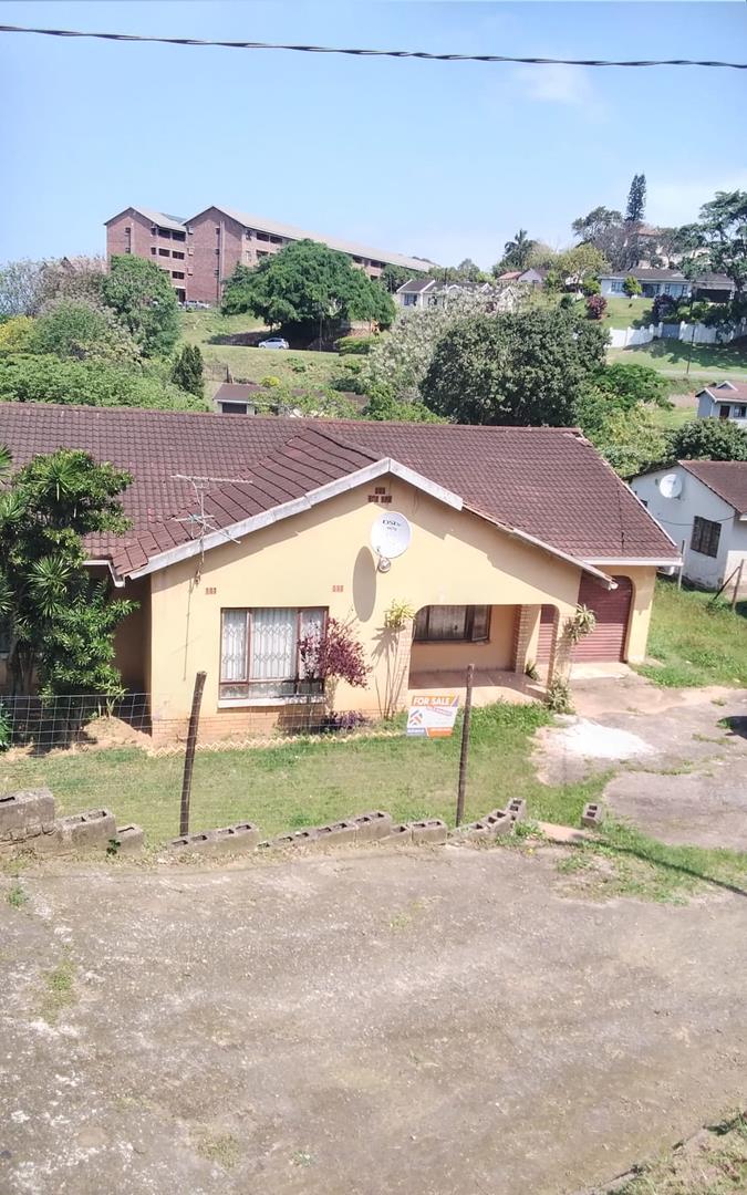 4 Bedroom Property for Sale in Amanzimtoti KwaZulu-Natal