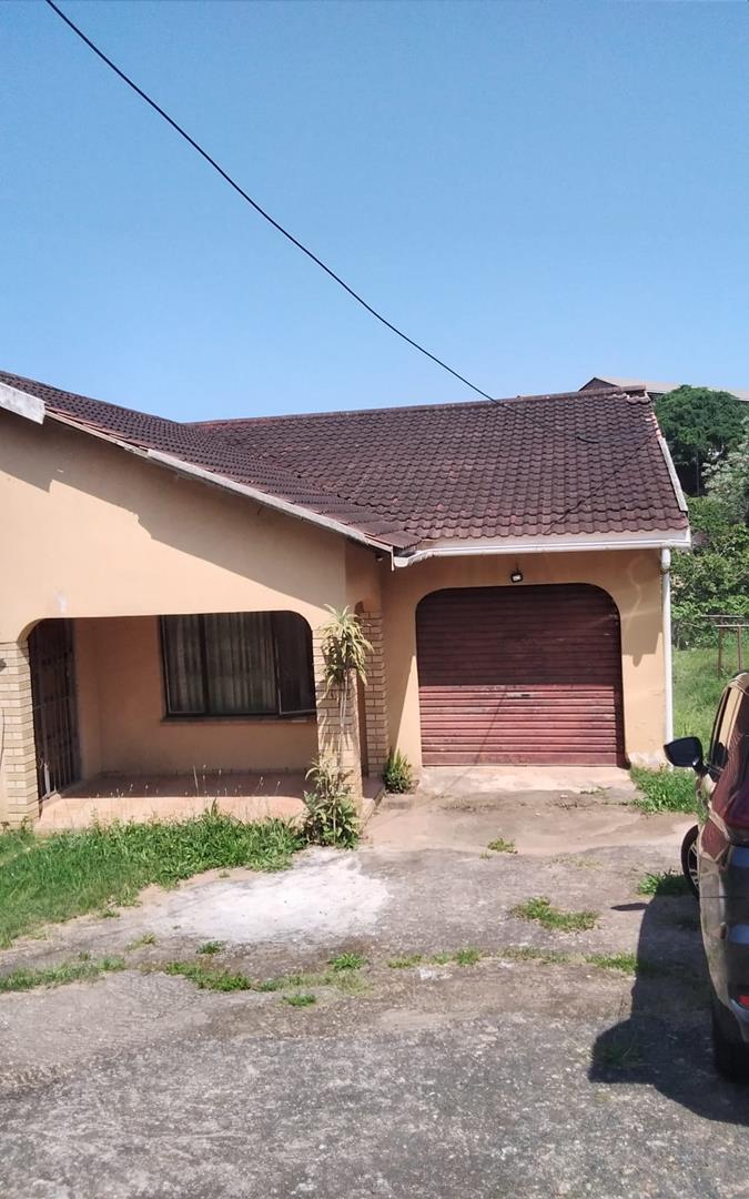 4 Bedroom Property for Sale in Amanzimtoti KwaZulu-Natal