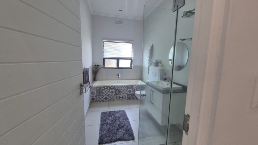 4 Bedroom Property for Sale in Palm Lakes Estate KwaZulu-Natal