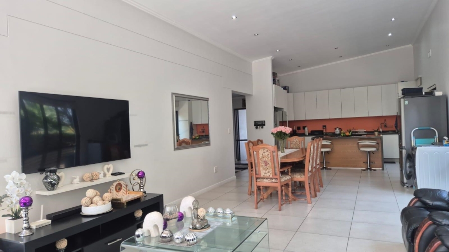 4 Bedroom Property for Sale in Palm Lakes Estate KwaZulu-Natal