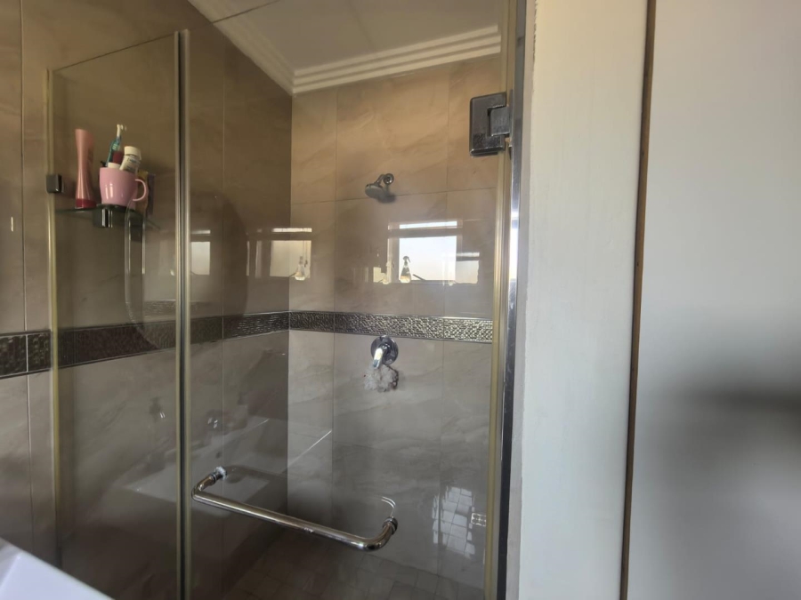 To Let 3 Bedroom Property for Rent in Paradise Valley KwaZulu-Natal