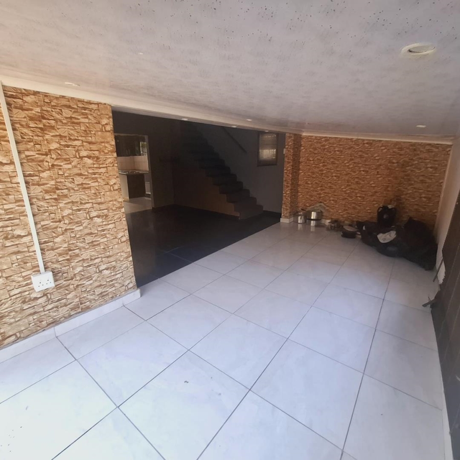 3 Bedroom Property for Sale in Havenside KwaZulu-Natal