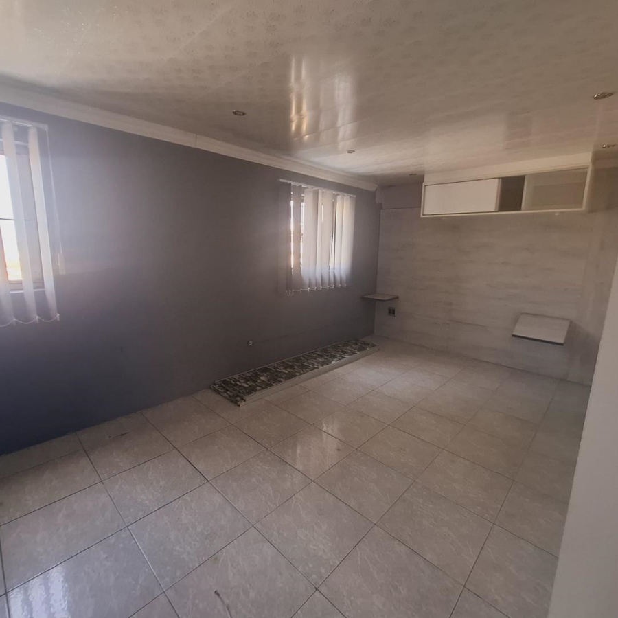 3 Bedroom Property for Sale in Havenside KwaZulu-Natal