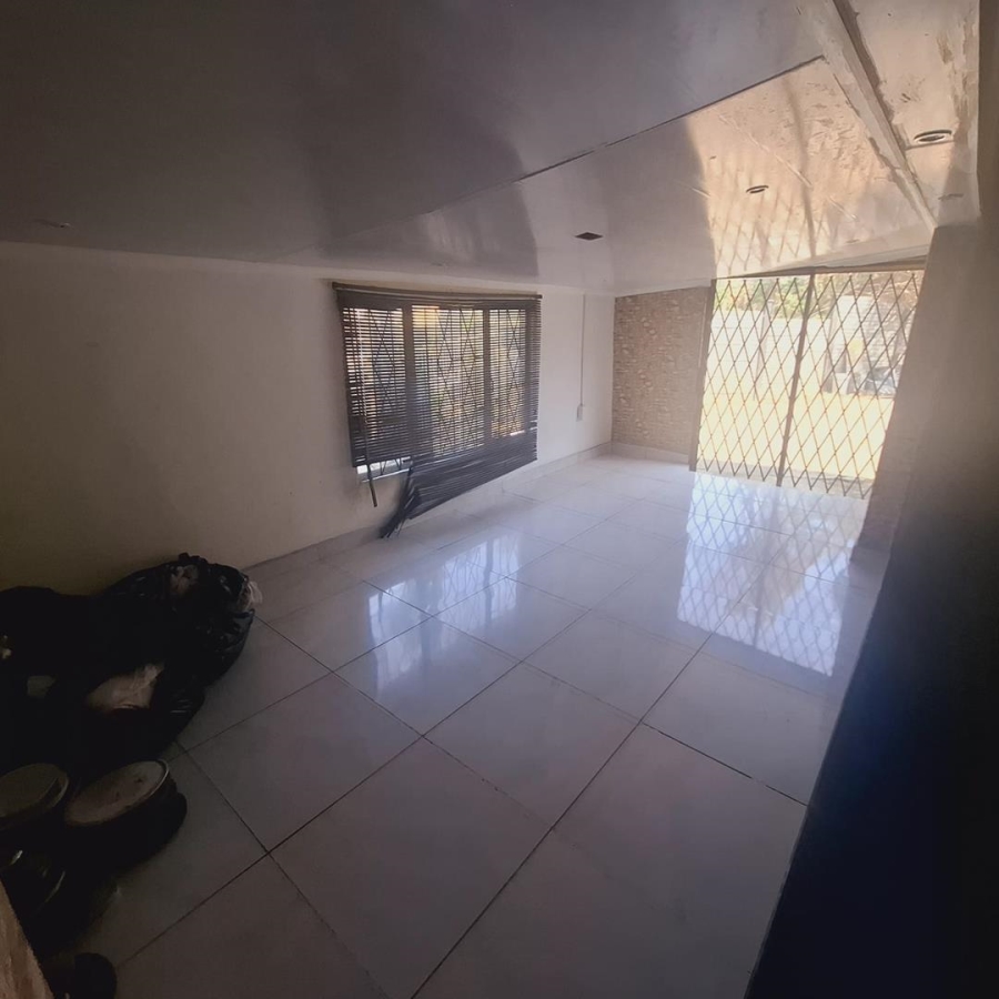 3 Bedroom Property for Sale in Havenside KwaZulu-Natal
