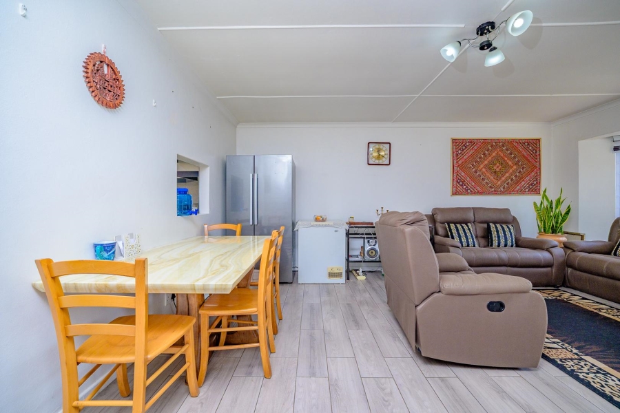 2 Bedroom Property for Sale in Sherwood KwaZulu-Natal