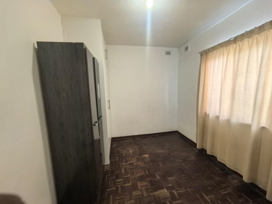 To Let 2 Bedroom Property for Rent in Umhlatuzana KwaZulu-Natal