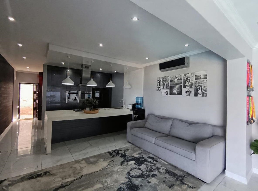 4 Bedroom Property for Sale in Bluff KwaZulu-Natal