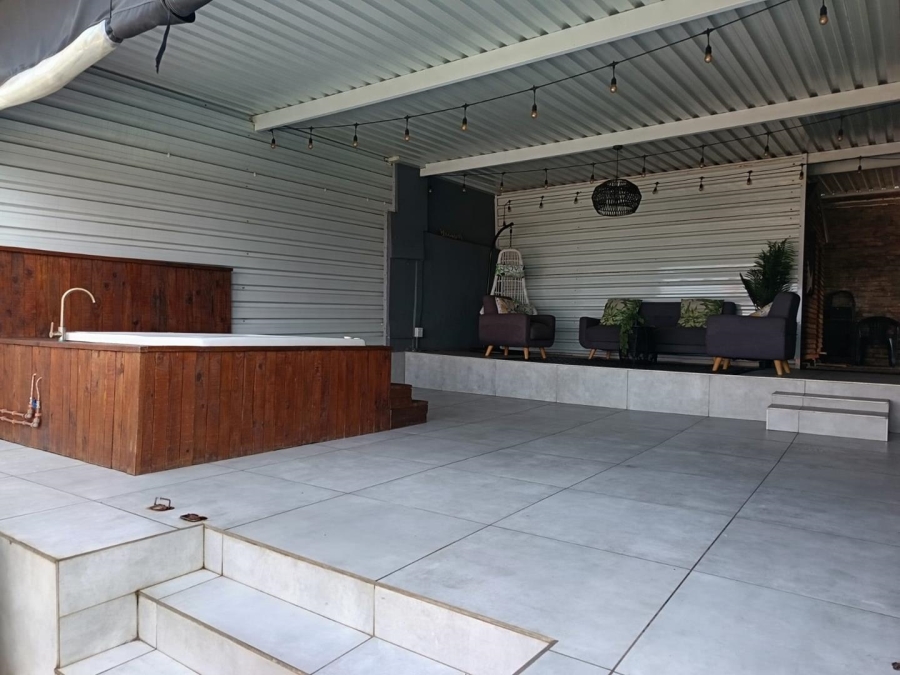 4 Bedroom Property for Sale in Bluff KwaZulu-Natal
