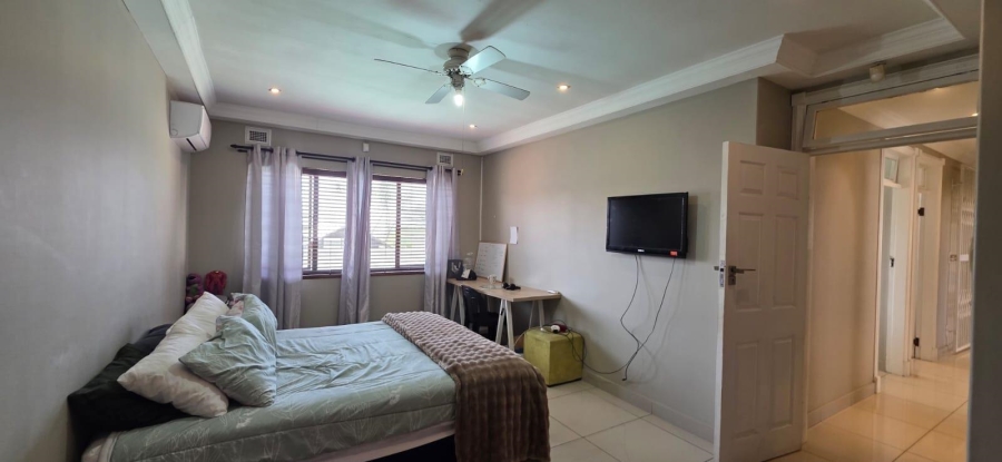 To Let 4 Bedroom Property for Rent in Bluff KwaZulu-Natal