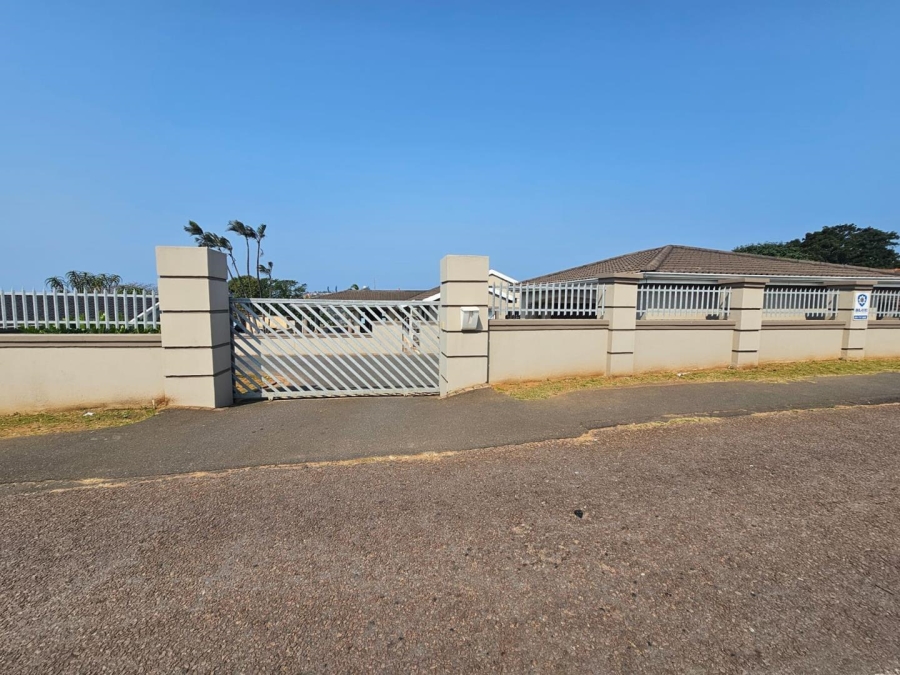To Let 4 Bedroom Property for Rent in Bluff KwaZulu-Natal