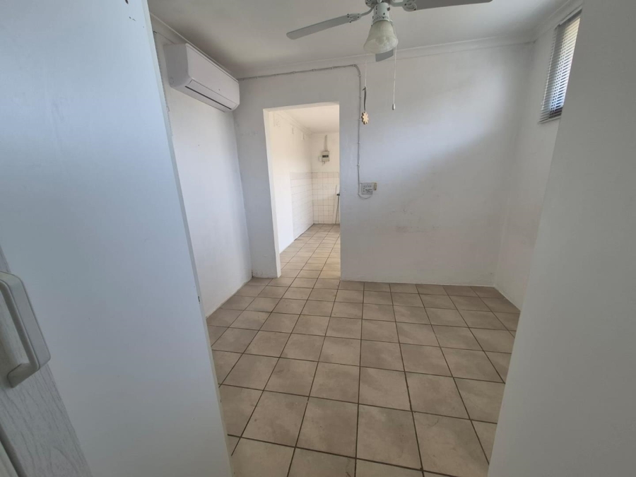 To Let 1 Bedroom Property for Rent in Bluff KwaZulu-Natal