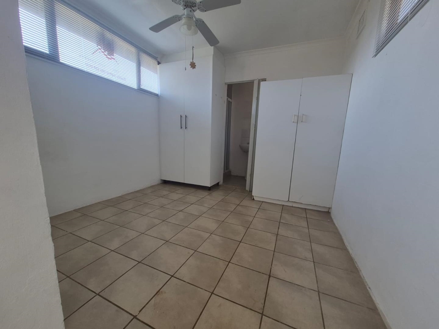 To Let 1 Bedroom Property for Rent in Bluff KwaZulu-Natal