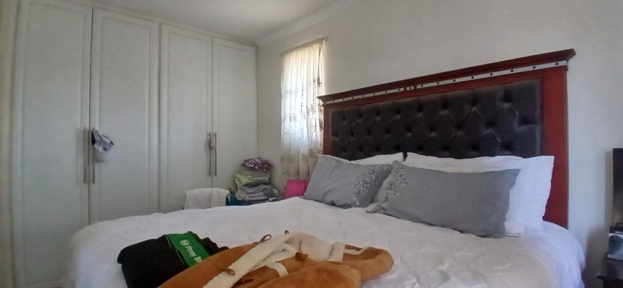 1 Bedroom Property for Sale in North Beach KwaZulu-Natal