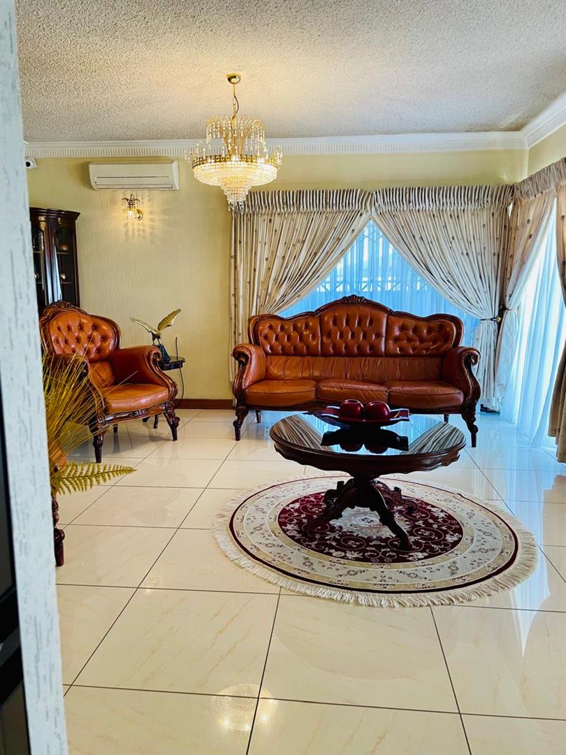6 Bedroom Property for Sale in Mpumalanga KwaZulu-Natal