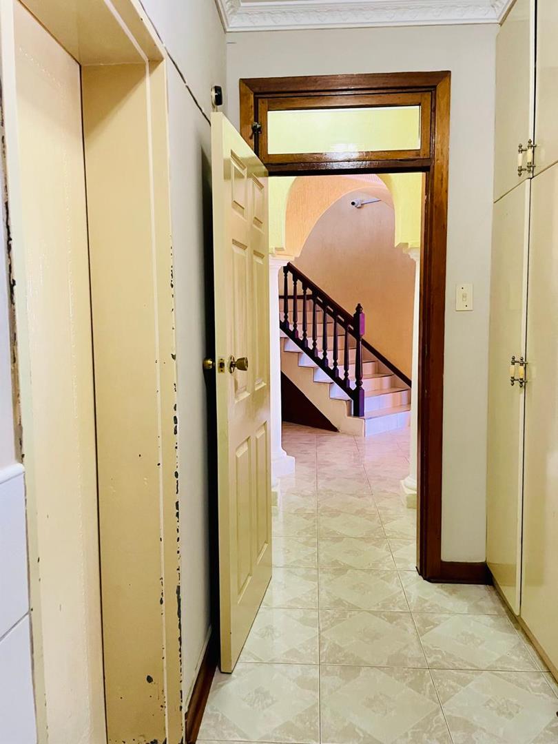 6 Bedroom Property for Sale in Mpumalanga KwaZulu-Natal