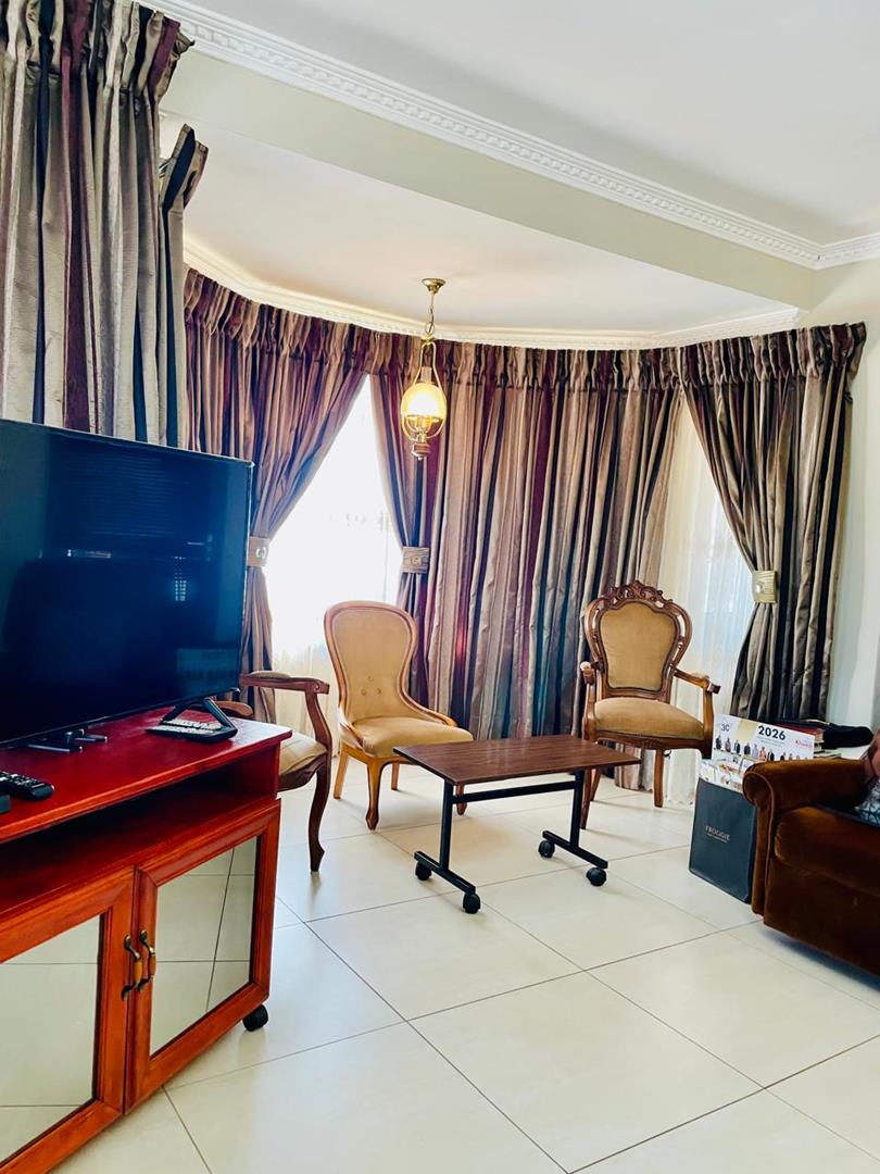 6 Bedroom Property for Sale in Mpumalanga KwaZulu-Natal