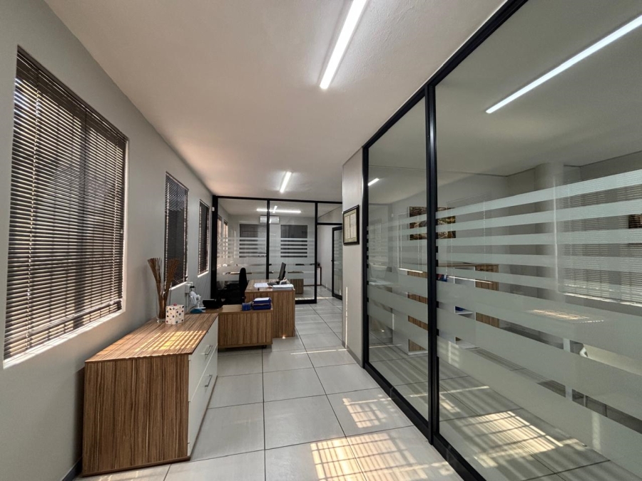 To Let Commercial Property for Rent in Hillcrest KwaZulu-Natal