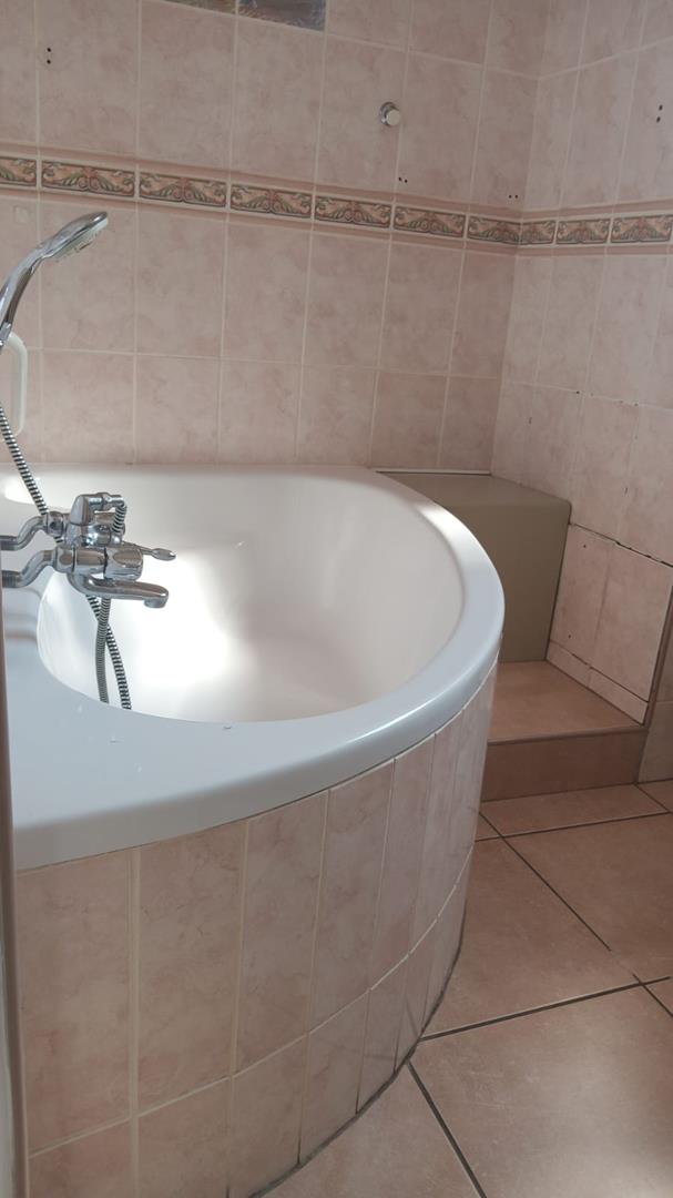 2 Bedroom Property for Sale in North Beach KwaZulu-Natal