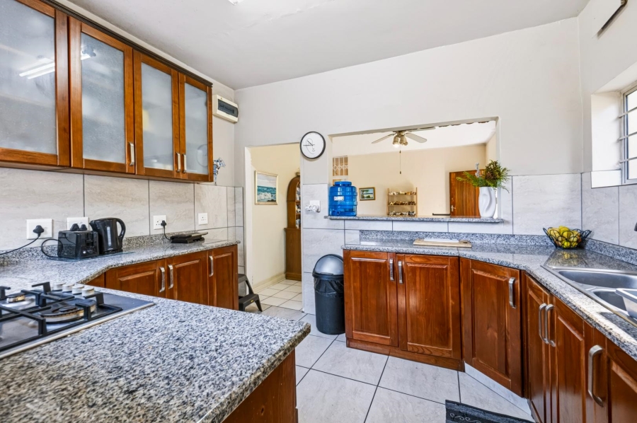 3 Bedroom Property for Sale in Amanzimtoti KwaZulu-Natal