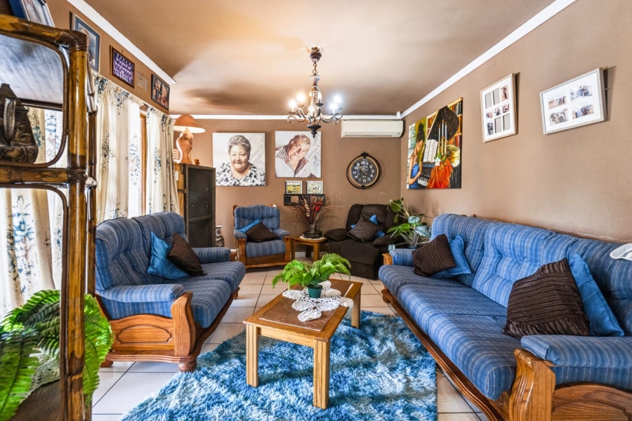 3 Bedroom Property for Sale in Amanzimtoti KwaZulu-Natal