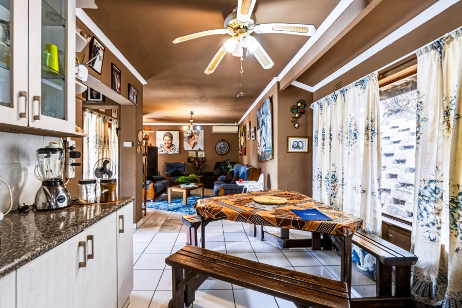 3 Bedroom Property for Sale in Amanzimtoti KwaZulu-Natal