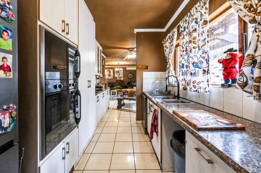 3 Bedroom Property for Sale in Amanzimtoti KwaZulu-Natal