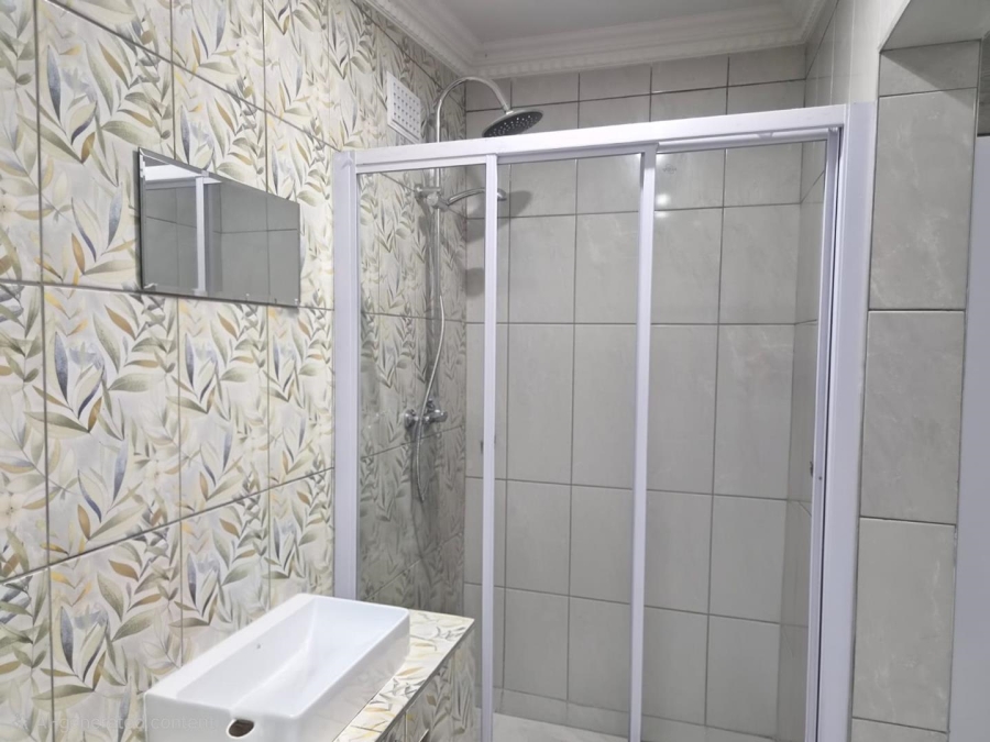 To Let 1 Bedroom Property for Rent in Bluff KwaZulu-Natal