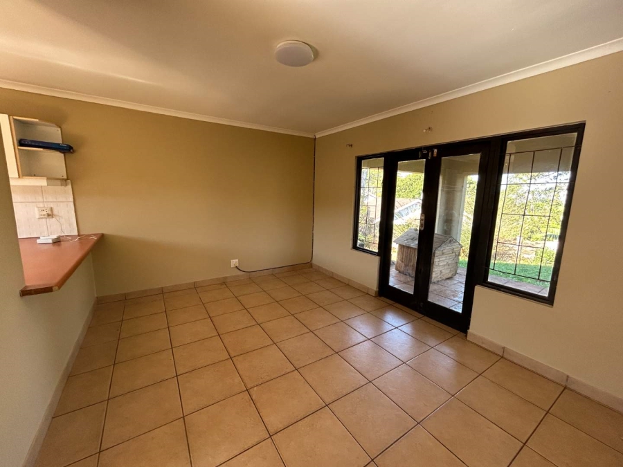 To Let 2 Bedroom Property for Rent in Crestview KwaZulu-Natal