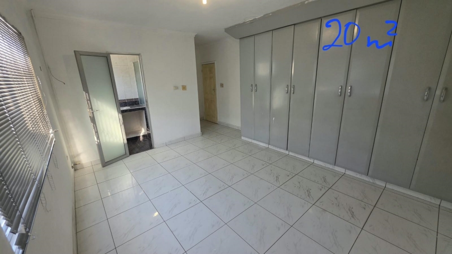To Let Commercial Property for Rent in Berea KwaZulu-Natal
