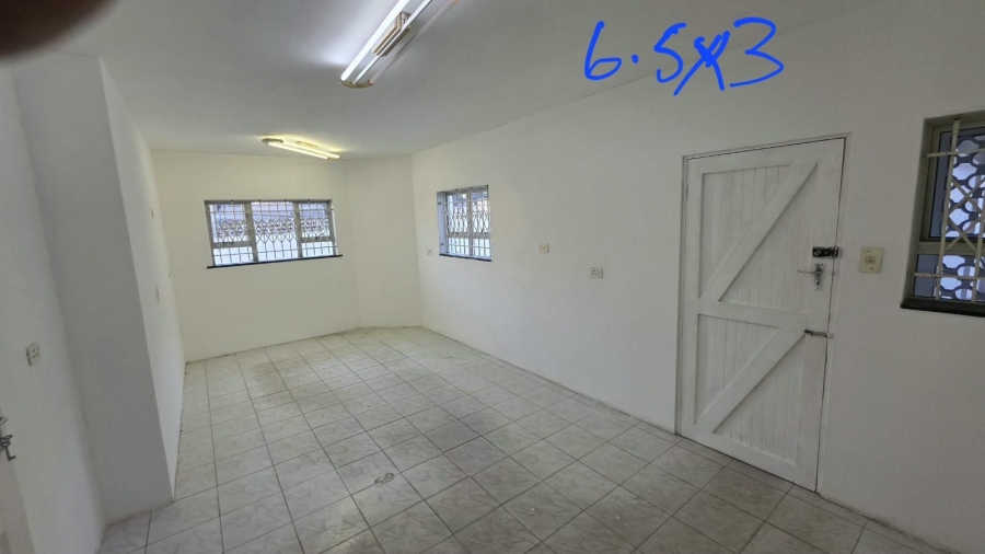 To Let Commercial Property for Rent in Berea KwaZulu-Natal