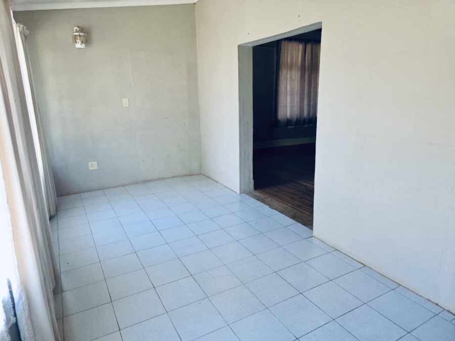 5 Bedroom Property for Sale in Louwsburg KwaZulu-Natal