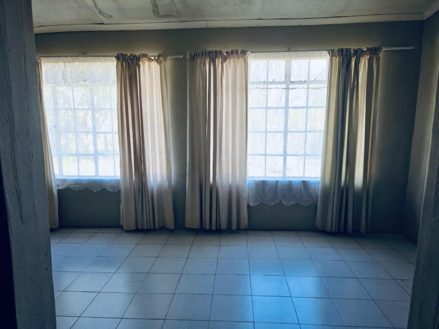 5 Bedroom Property for Sale in Louwsburg KwaZulu-Natal