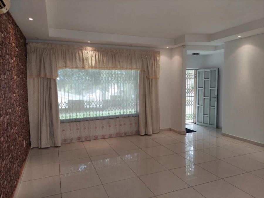 3 Bedroom Property for Sale in Yellowwood Park KwaZulu-Natal