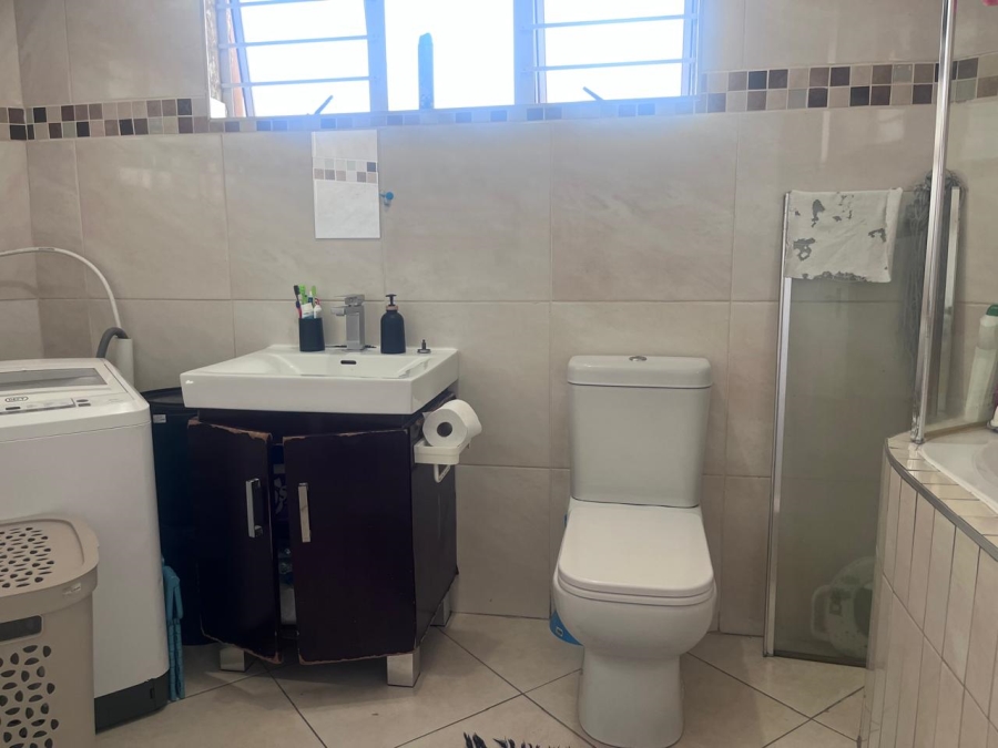 2 Bedroom Property for Sale in Bluff KwaZulu-Natal