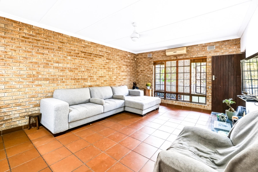 2 Bedroom Property for Sale in Amanzimtoti KwaZulu-Natal