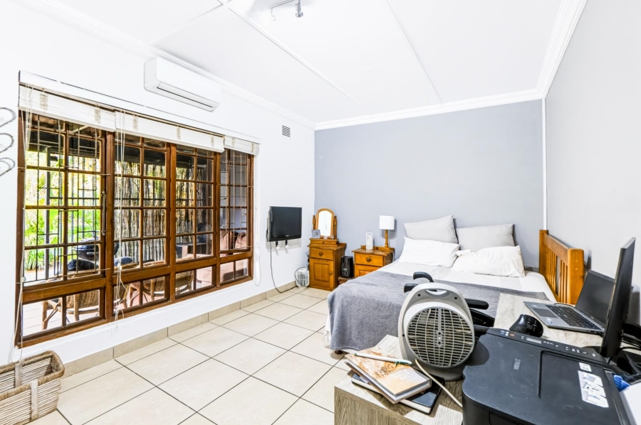 2 Bedroom Property for Sale in Amanzimtoti KwaZulu-Natal