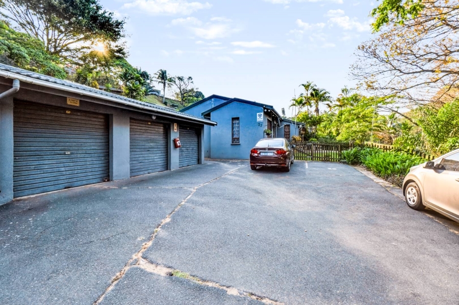 2 Bedroom Property for Sale in Amanzimtoti KwaZulu-Natal